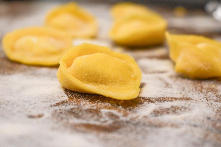 free-pasta-class-learn-how-to-make-traditional-homemade-tortellonis